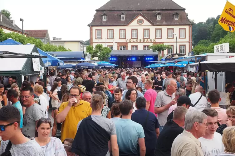 Ein Blick aufs Blieskasteler Altstadtfest im Juni voriges Jahr. Am Sonntag haben die Bürger bei den Kommunalwahlen über die neue