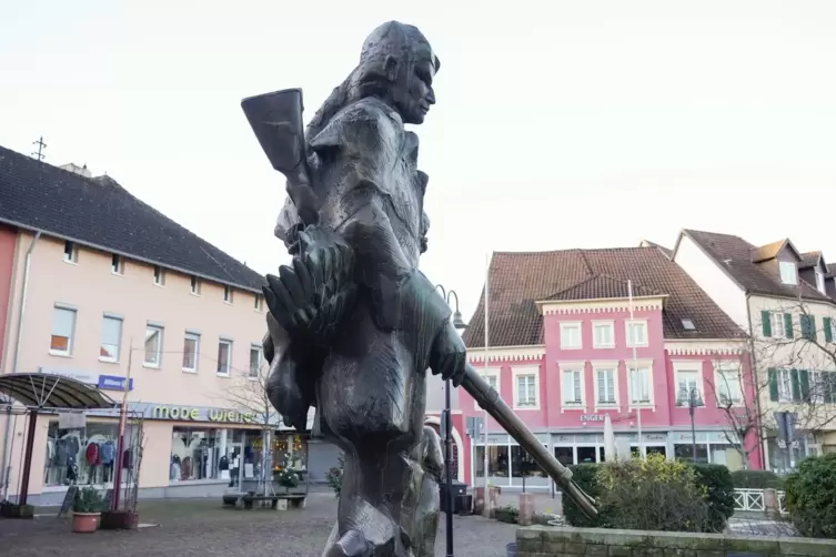 Der Lederstrumpf-Brunnen in Edenkoben.