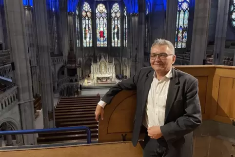 Neue Heimat: Pfarrer Klaus Eicher in der Gedächtniskirche. 