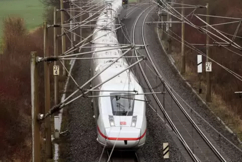 Mit der geplanten Neubaustrecke Frankfurt-Mannheim befasst sich im Juli der Bundestag.