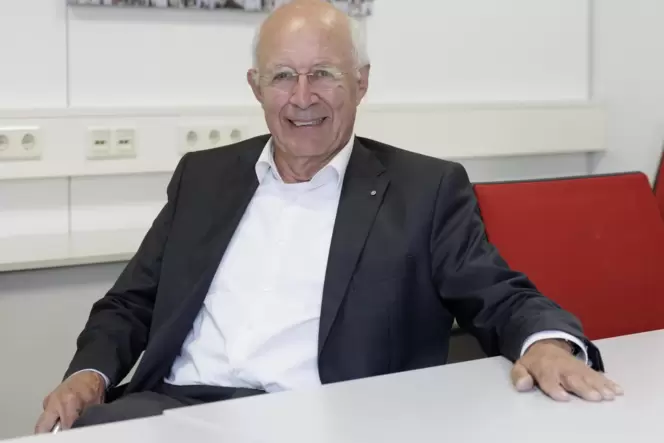 Überraschungssieger bei der Stadtratswahl: der Kinderarzt Gerhard Rupprath.