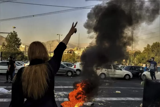 Diese Szene aus Teheran stammt aus der Anfangszeit der Proteste im Herbst 2022.