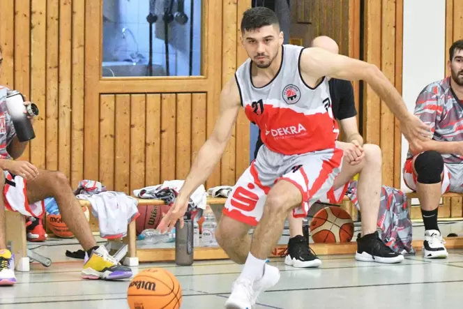 Von Anfang fühlte sich Kamal Midani bei den Basketballern der VT Zweibrücken wohl. Als Jugendtrainer und Schiedsrichter macht er