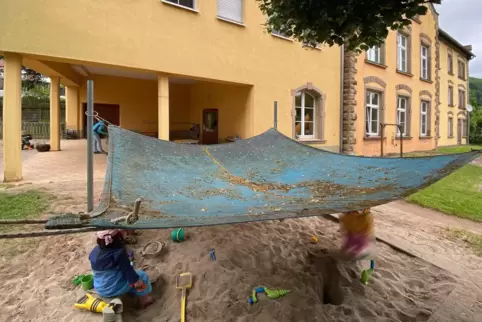 Bietet zu wenig „Glantalstrolchen“ Platz: In der Kita der Ortsgemeinde Offenbach-Hundheim herrscht arge Raumnot. Erzieherinnen u