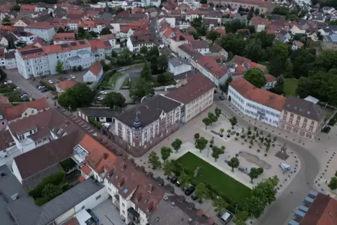 Nach einer Sitzung im Kreishaus steht nun das amtliche Endergebnis der Wahl zum Kreistag fest und wer ihm zukünftig angehört.