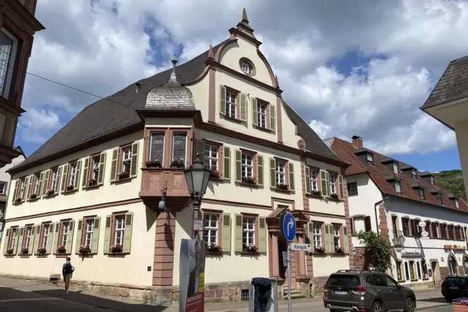 Das Alte Rathaus in Bad Bergzabern ist ein echter Hingucker.