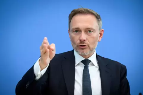 Bundesfinanzminister Christian Lindner pocht auf die Schuldenbremse. 