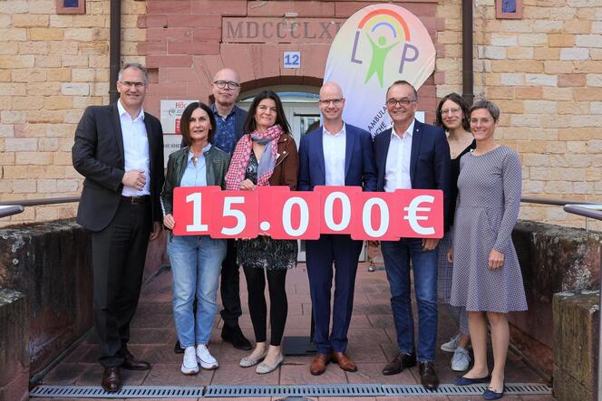 15.000 Euro gab es für die psychotherapeutische Beratung von Kindern und Jugendlichen.
