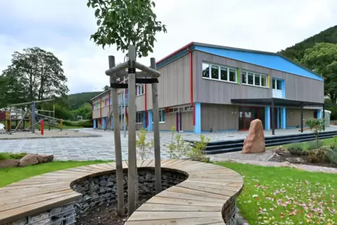 Grundschule und Dorfgemeinschaftshaus sind in Lindenberg unter einem Dach. 