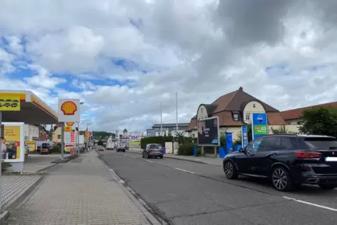 Auch hier wird der Verkehr künftig gebremst: Kirchheimer Straße, die Haupt-Zufahrt nach Grünstadt von der Autobahn aus. 