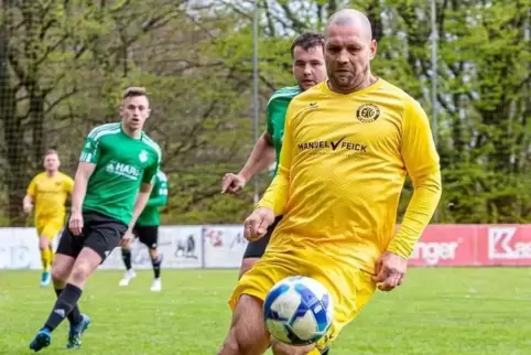 Mit 30 Saisontreffern bester Torschütze der Fußball-A-Klasse: Ex-Profi Dimitar Vitanov vom FK Clausen.