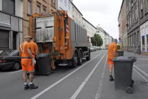 86.000 Abfallbehälter werden wöchentlich von der Müllabfuhr geleert.