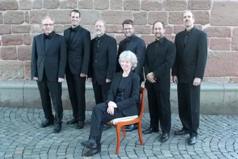 Die Homburg Harmonists treten mit ihrer Pianistin bei der Hornbacher Klosternacht auf.