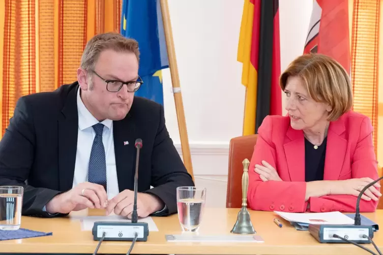 Malu Dreyer mit dem Pirmasenser Oberbürgermeister Markus Zwick. 