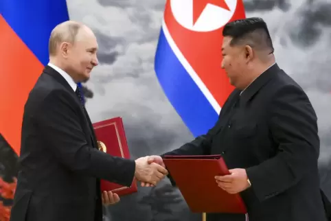 Bekräftigten diese Woche ihre Partnerschaft: Russlands Präsident Wladimir Putin (links) und Nordkoreas Staatschef Kim Jong-un. 