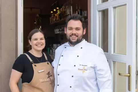 Junge Gastgeber: Cleo Thalheim und Benjamin Bendzko. 