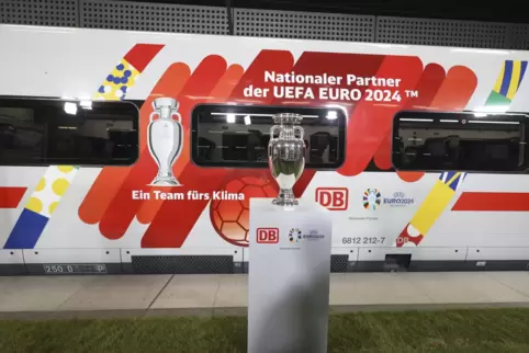 Die Deutsche Bahn ist Partner der Uefa bei der Fußball-EM – pünktlicher ist sie deswegen aber nicht.