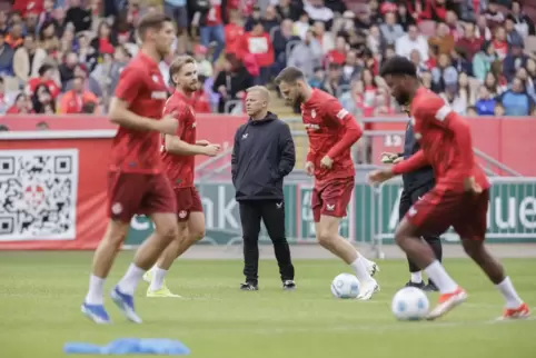 Vorstellen musste sich Markus Anfang seinen Spielern nicht wirklich. Trotzdem will der neue Trainer des 1. FC Kaiserslautern sei