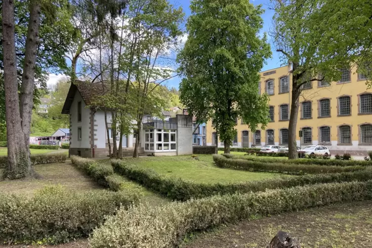 Kleine grüne Oase zwischen Trierer- und Fritz-Wunderlich-Straße: der Benzinopark in Kusel. 