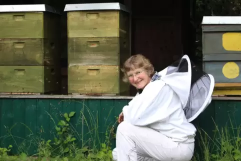 Imkerin Susanne Edlinger betreut seit drei Jahren die Bienen-AG der IGS Schönenberg-Kübelberg/Waldmohr. 