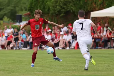 2017 verließ Erik Wekesser (links) den 1. FC Kaiserslautern. Nun ist er wieder zurück und trug am Sonntag wieder das Trikot der 