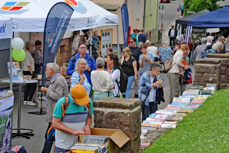 Knapp 3000 Besucher zog es zum ersten Kleinen Pfälzer Kirchentag in Otterbach.
