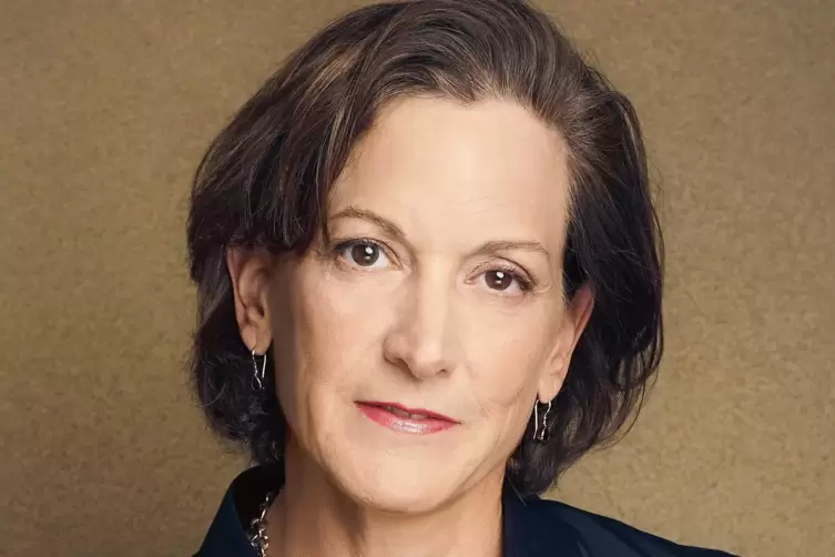 Anne Applebaum. 