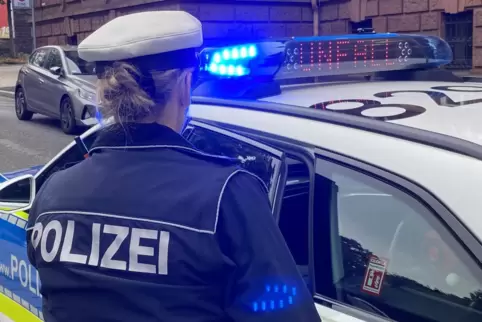 Die Polizei sucht nach Hinweisen auf die Täter.