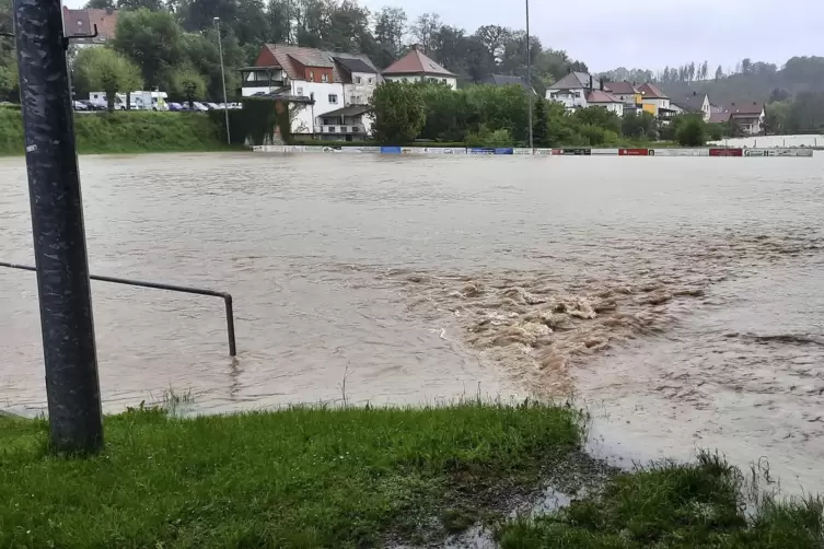 Schlimm: Pfingst-Hochwasser in Hornbach. 