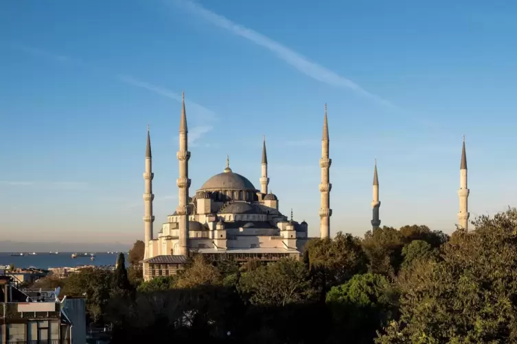 Blaue Moschee in Istanbul: In der Türkei Erdogans spielt der Islam in der Politik zunehmend eine dominierende Rolle.