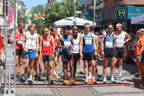 Start des Elitelaufs der Männer beim Kaiserslauterer Citylauf im vergangenen Jahr. 