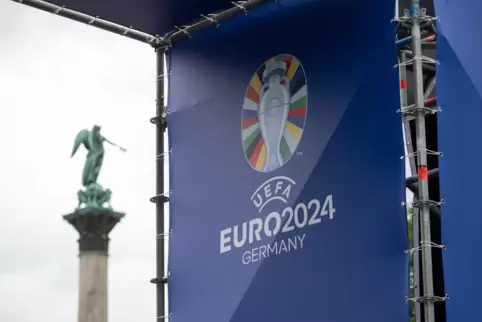 Euro 2024 - Aufbau Public-Viewing Stuttgart