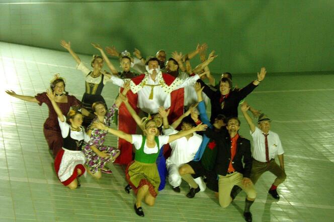 Ein großer Erfolg: die Operette »Im weißen Rössl« 2004 im Hallenbad Nord.