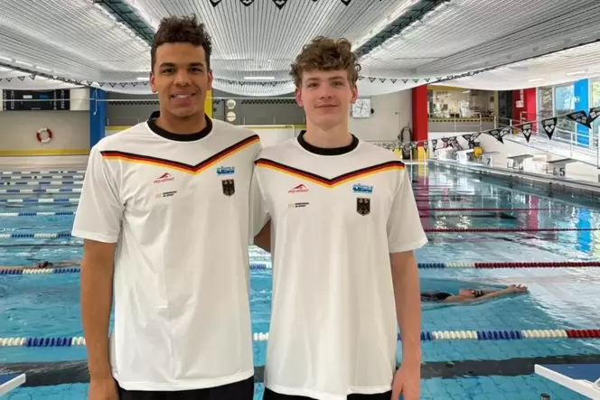 Die Zweibrücker Schwimmer Michael Raje (links) und Lukas Fritzke vertreten Deutschland bei den Junioren-Europameisterschaften.