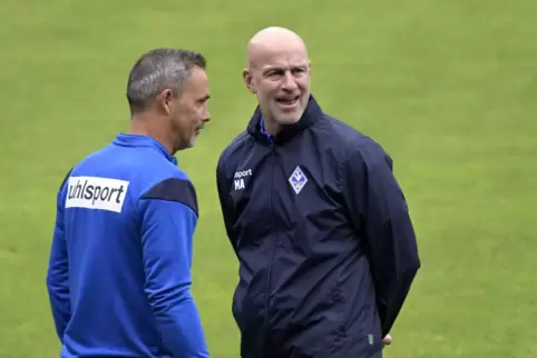 Lachend in die neue Saison: Waldhof-Trainer Marco Antwerpen (rechts). Links: Co-Trainer Frank Döpper.
