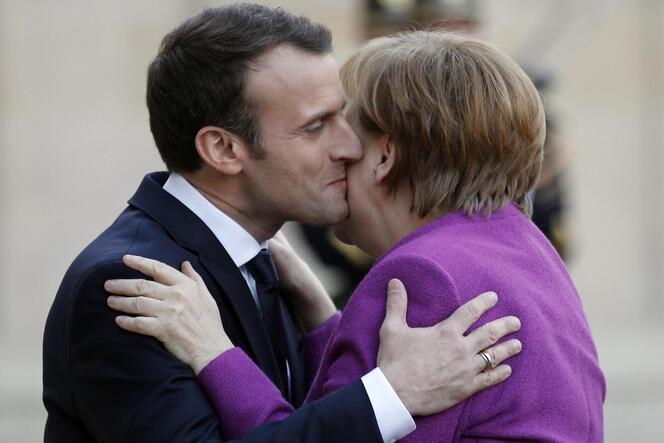 Nicht nur Franzosen – hier Präsident Emmanuel Macron mit der früheren Bundeskanzlerin Angela Merkel –, auch Saarländer haben die