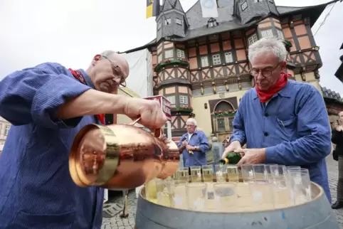 Nach dem Freiwein-Ausschank steigt die Winzerfete.