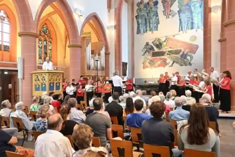 2023 musste die Hofserenade in die Stiftskirche verlegt werden. Dieses Jahr findet sie hoffentlich wieder open-air statt.