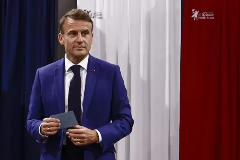 Emmanuel Macron (hier bei der Stimmabgabe am 30. Juni) hat bei der ersten Runde der Parlamentswahlen ein Debakel erlebt. 