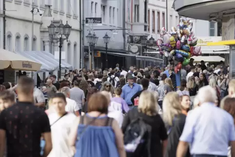 Die Stadt erwartet bis zu 200.000 Besucher beim Altstadtfest. Unser Bild entstand im vergangenen Jahr auf dem Martinsplatz. 