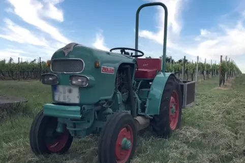 Eicher-Traktoren sind auch heute noch bei vielen Winzern und Landwirten im Einsatz. 