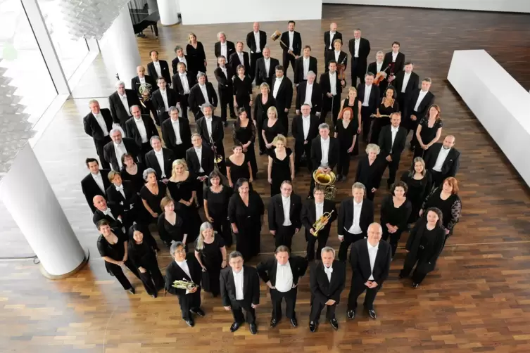 92 Musiker aus 21 Nationen: die Deutsche Staasphilharmonie Rheinland-Pfalz.