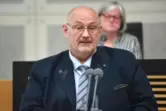 Der 55-jährige Schaufert bei einer Rede im saarländischen Landtag. 