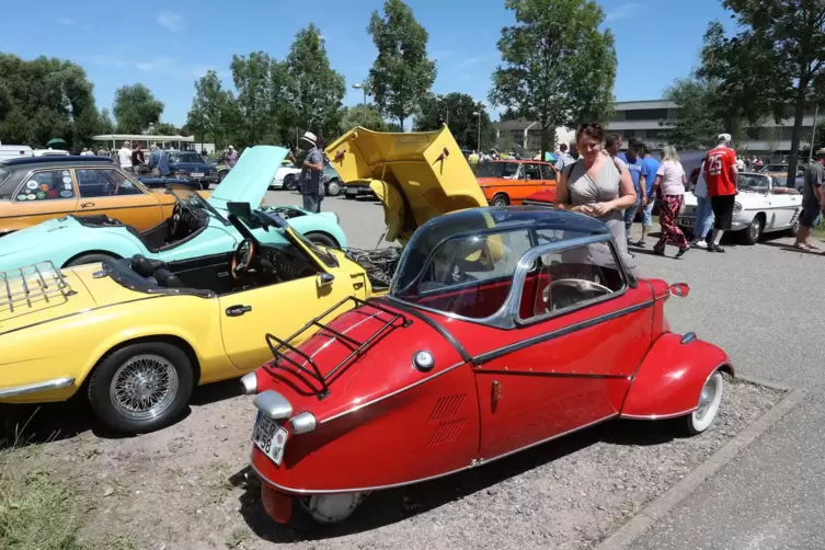 Beim Oldtimertreffen gibt es stets sehenswerte Fahrzeuge zu bewundern. 