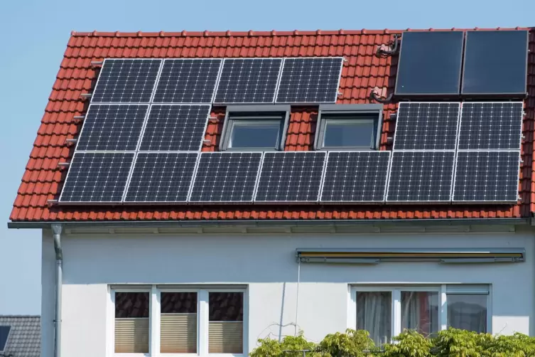 Auch an eine Photovoltaikanlage hatte die Familie aus Bad Dürkheim gedacht. Sie kontaktierte deswegen einen Energieberater. Dabe