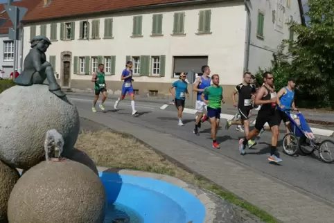 Beim Draisinenlauf im vergangenen Jahr von Altenglan nach St. Julian und zurück: Kurz nach dem Start ging’s am „Herzdriggerbrunn