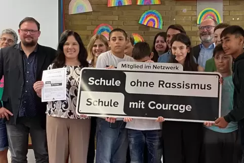 Die Schule an der Blies mit dem Förderschwerpunkt Lernen darf jetzt die Plakatte „Schule ohne Rassismus“ anbringen.