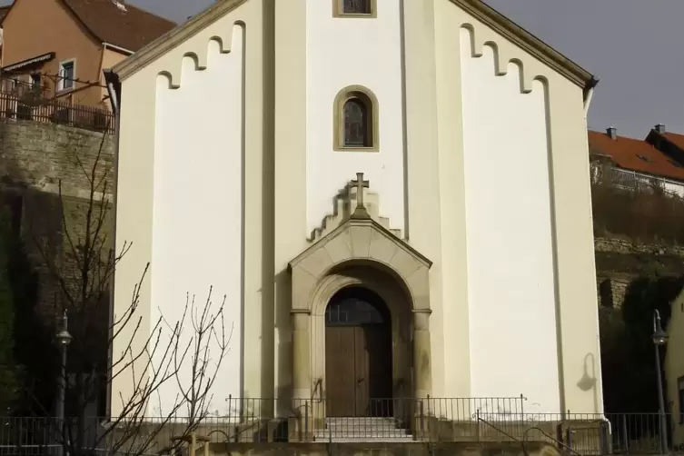 Ort des Vorfalls: die katholische Kirche St. Franz Xaver zu Lauterecken. Dort wurde ein Gläubiger des Hauses verwiesen. 