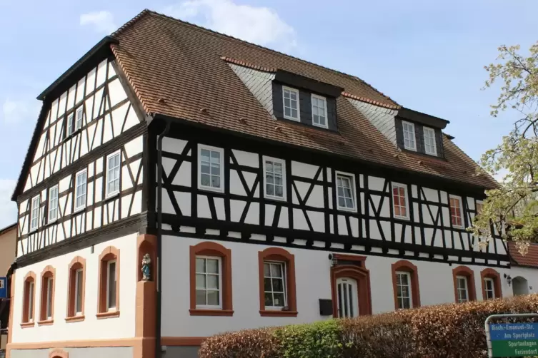 Das Neubergische Haus in der Merzalber Hauptstraße ist ortsbildprägend. 