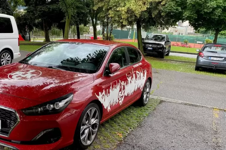 Eine nicht alltägliche Lackierung für einen Wagen in Karlsruhe. 